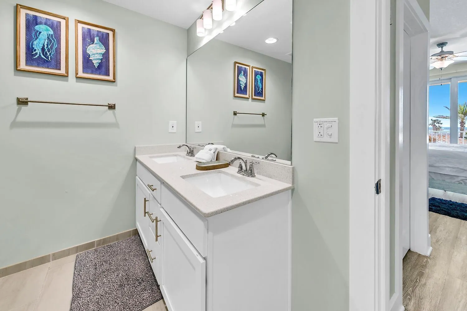 Calypso 3-202 - The Sea Suite Panama City Beach Holiday home